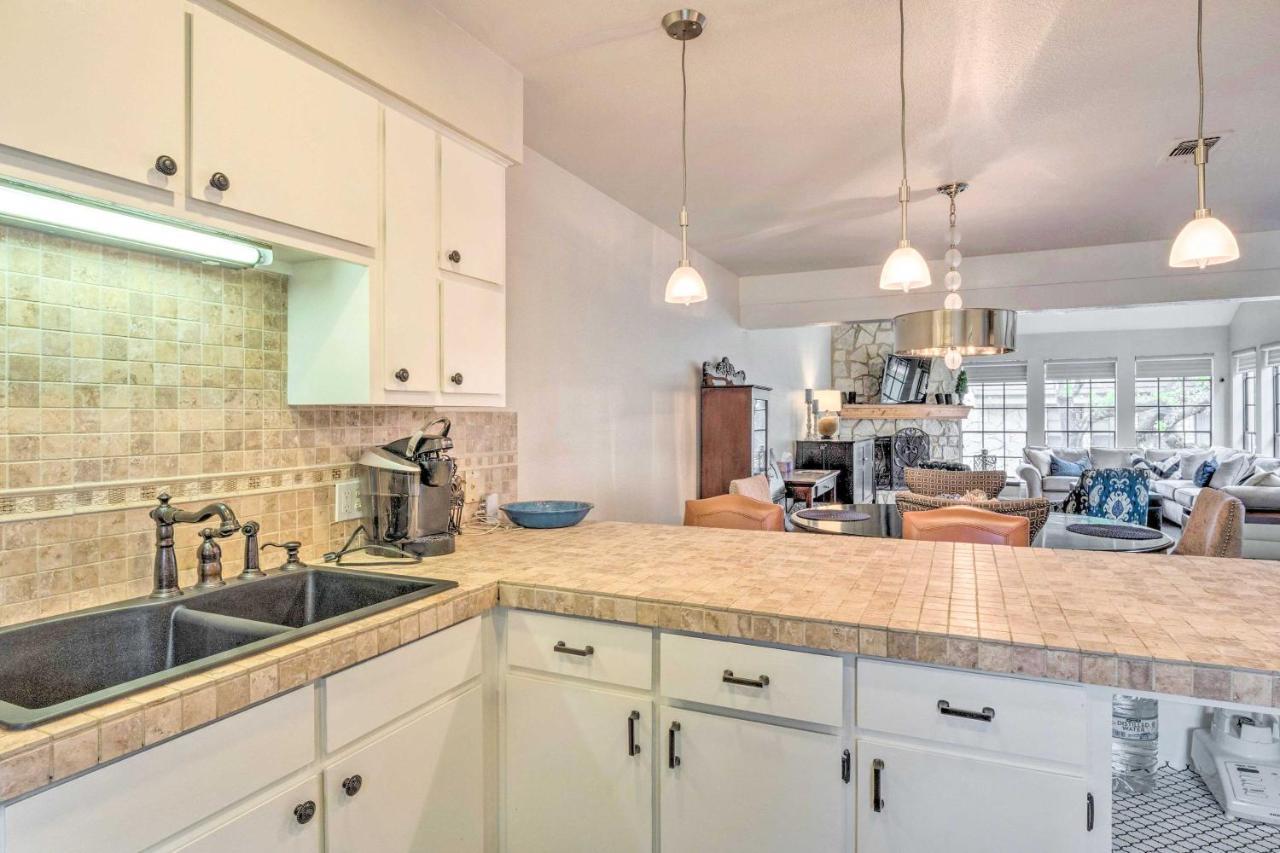 Horseshoe Bay Townhome With Patio And Outdoor Pool! Extérieur photo
